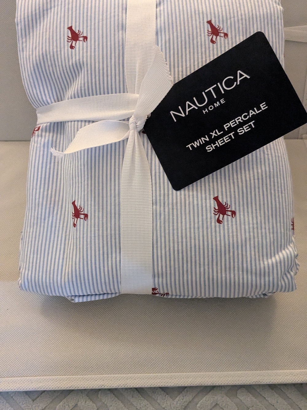 Nautica twin xl blue white pin striped sheet set with lil lobsters New